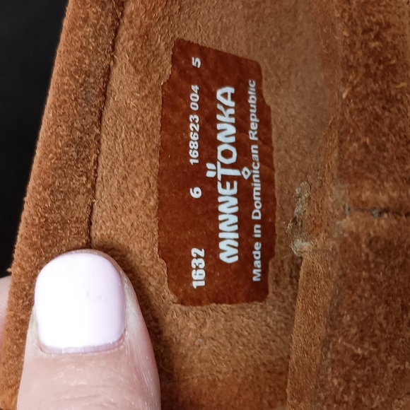 Minnetonka Fringe Brown Boots/moccasins Youth or petite Women Suede - Picture 5 of 5